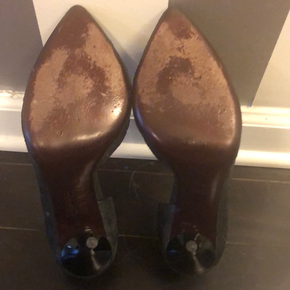 Gucci Black Brocade Pumps - Picture 4 of 4